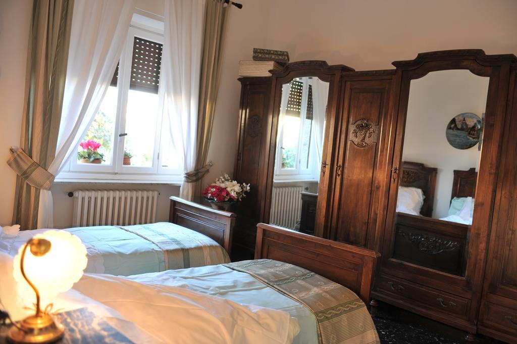 Villa Calcaterra Cameri Room photo